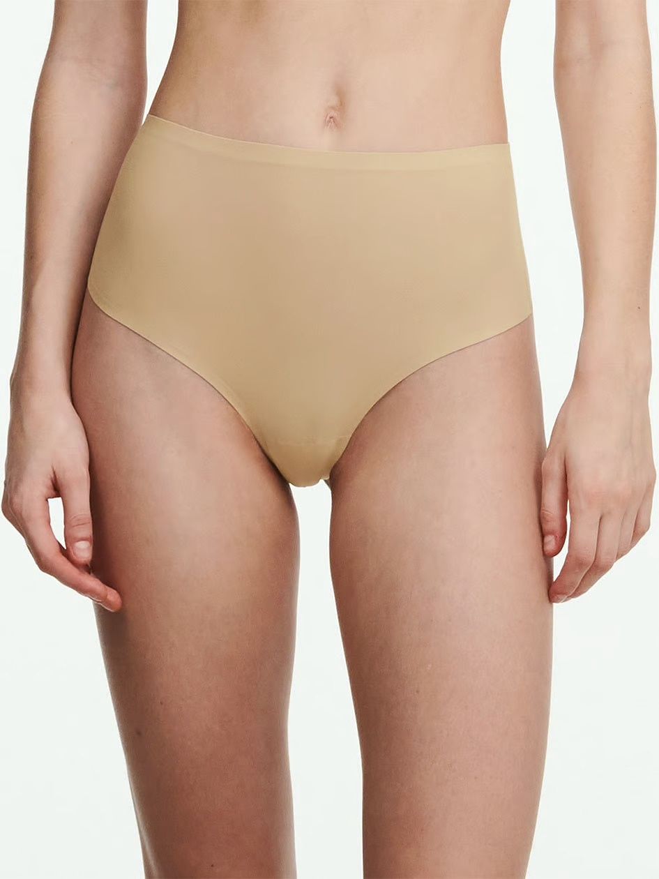SoftStretch High Waist Thong, Colour: Ultra Nude