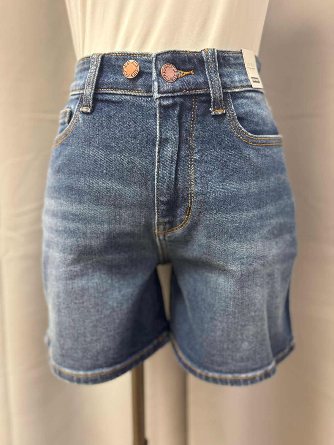 2 Button Mid Length Dad Shorts (15298)