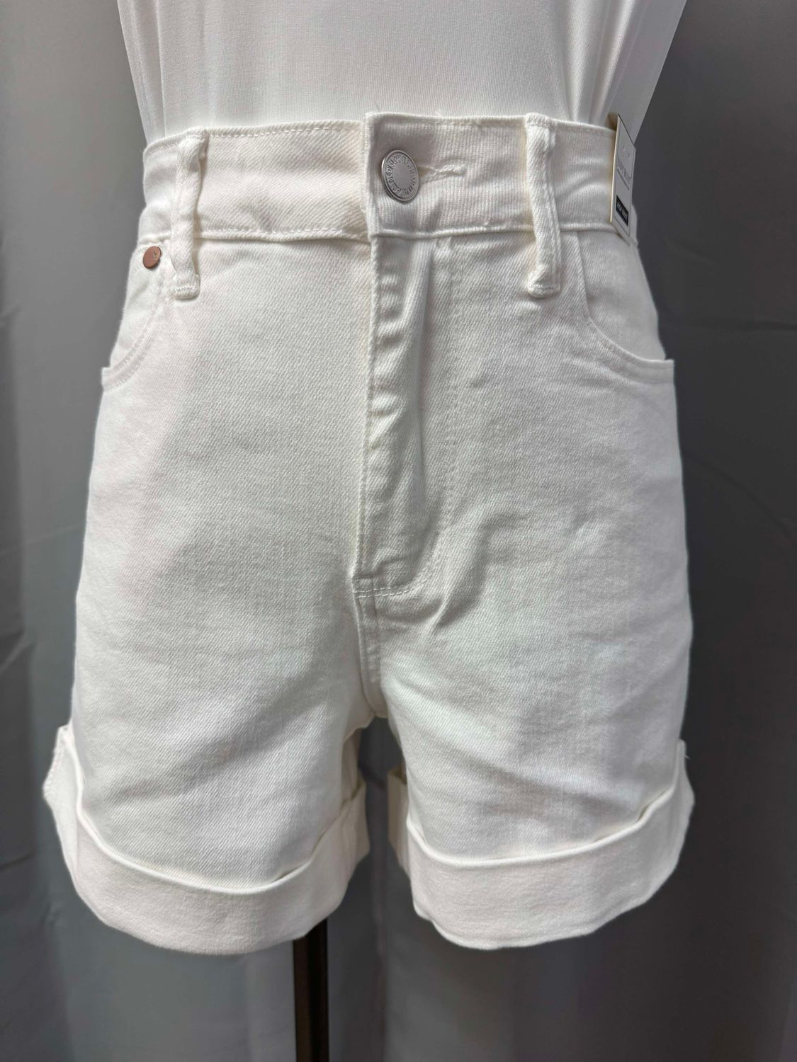 HW Double Roll Cuff White Shorts (150305)