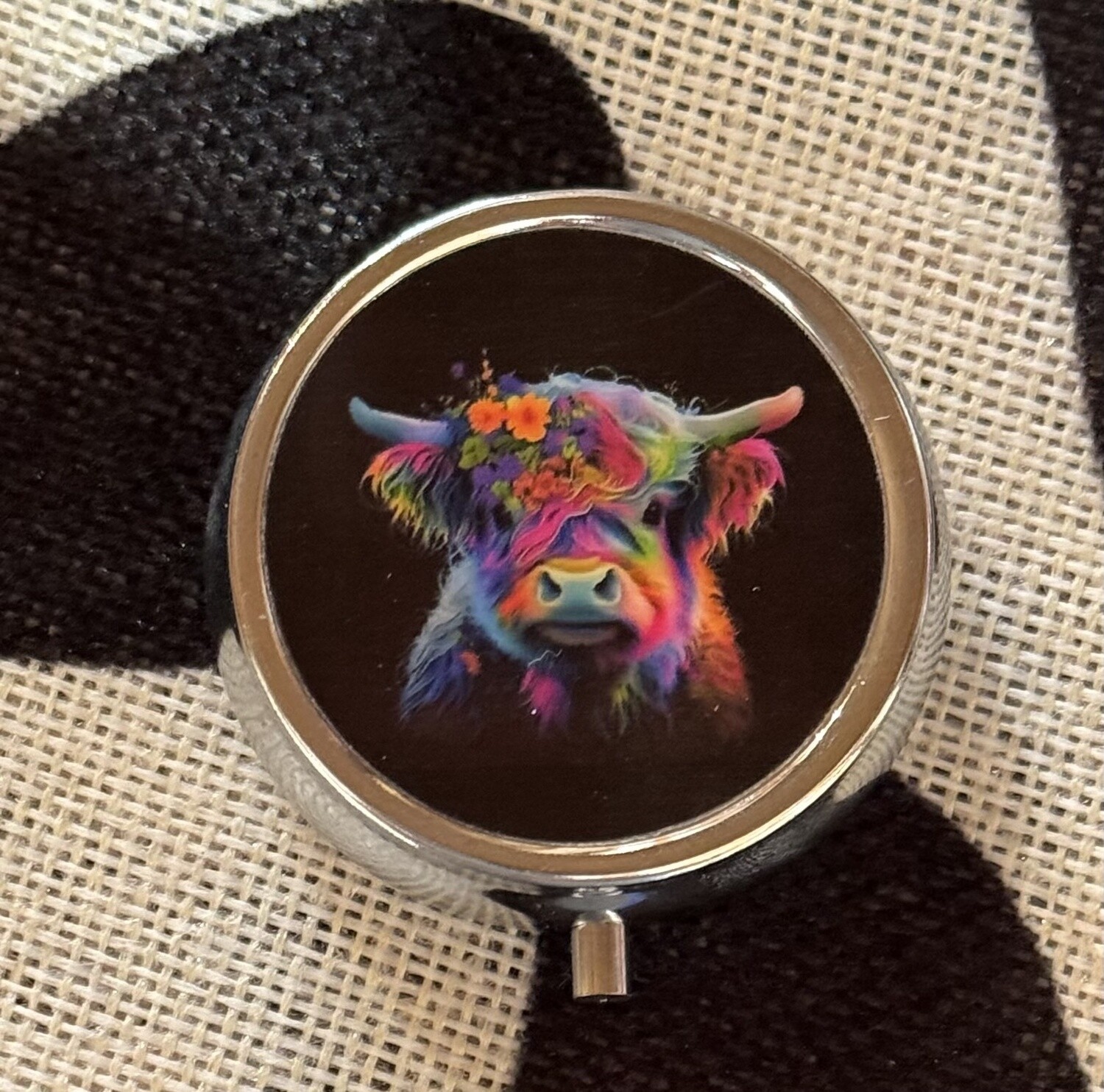 Highland Cow Pill Box