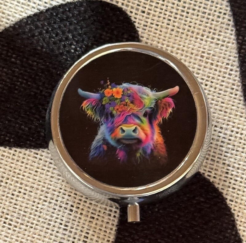 Highland Cow Pill Box