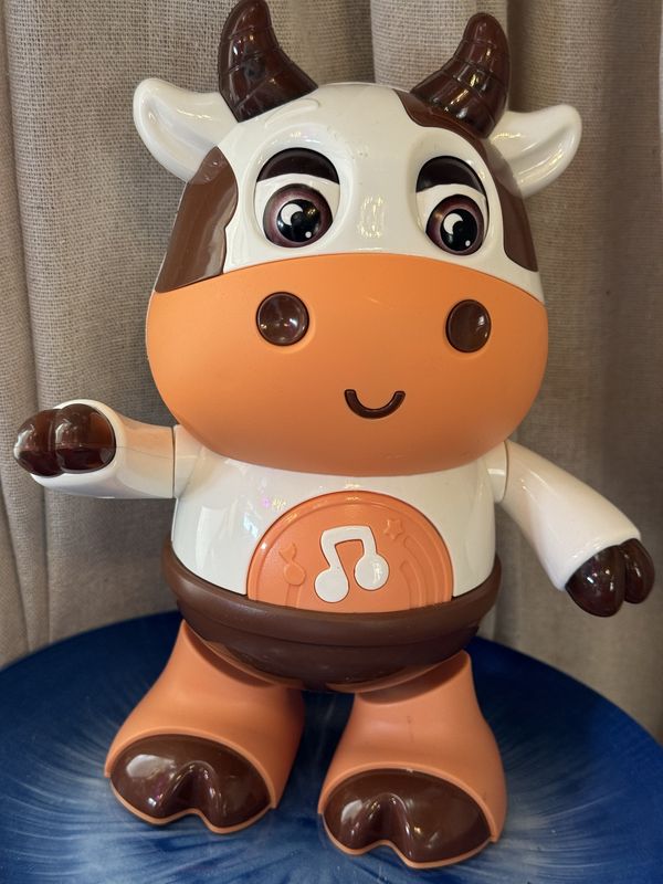 Musical Dancing Cow