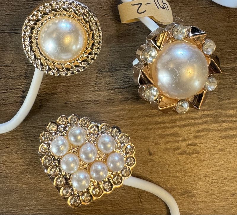 Pearly Straw Toppers