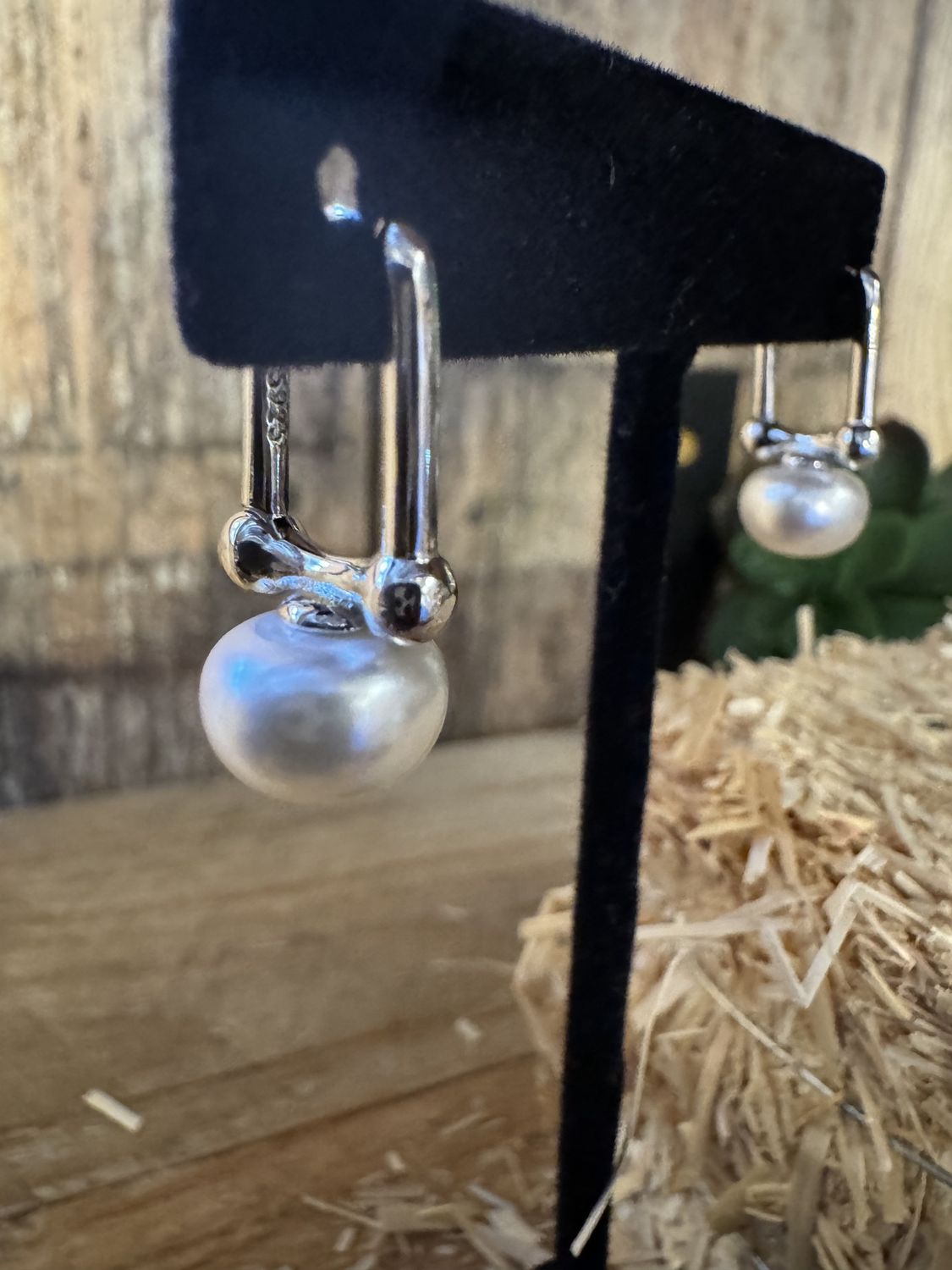 Sterling Silver &amp; Freshwater Pearl Earrings