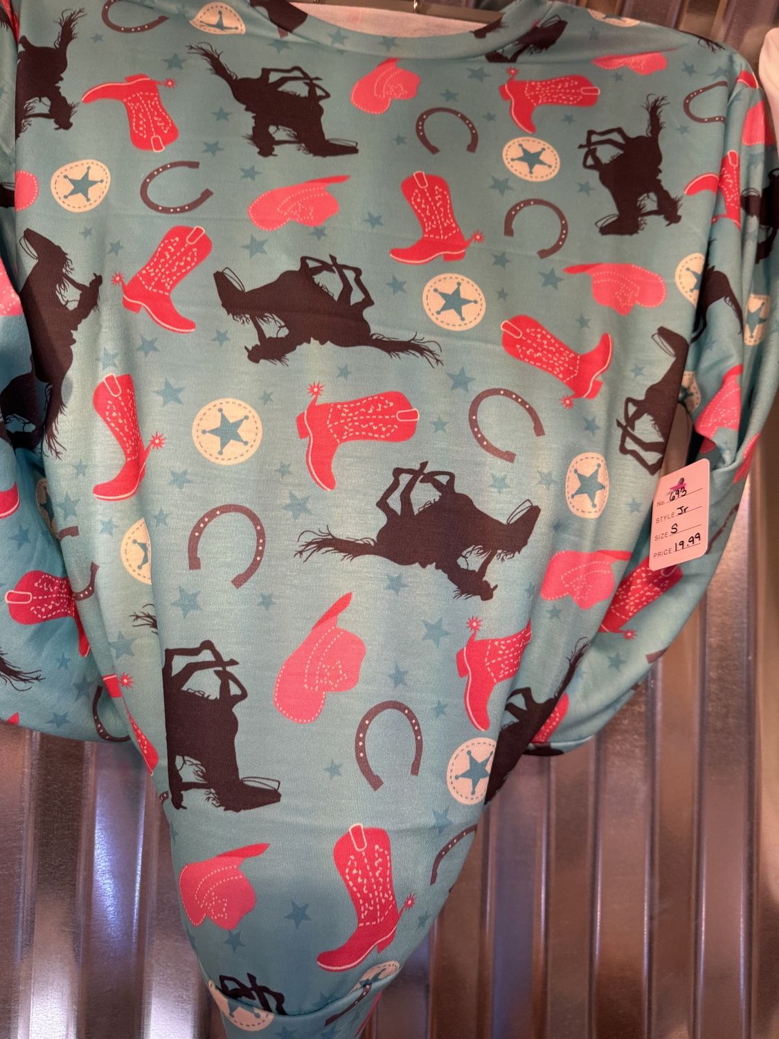 All Western Pull Over