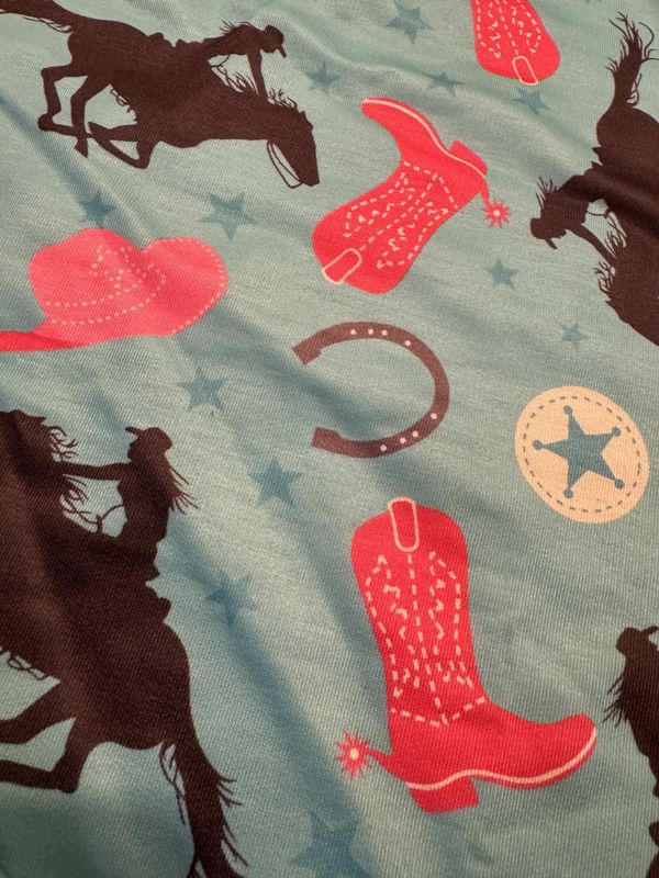 All Western Pull Over