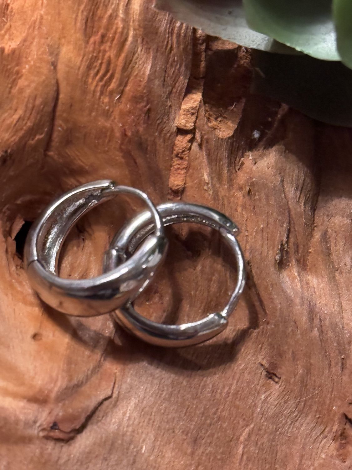 Sterling Silver Sleek Classic Huggie Hoops