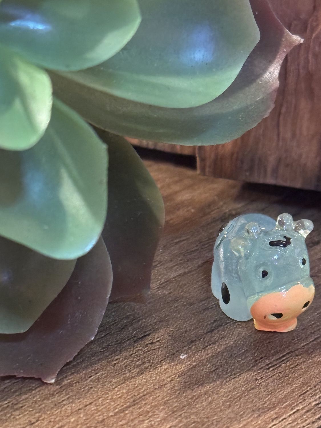 Mini Glow Cow Figure, Colour: Blue
