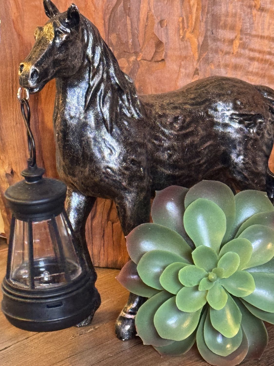 Horse W/Lantern