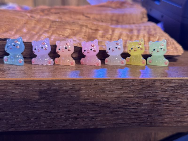 Tiny Sad Glow Kitty