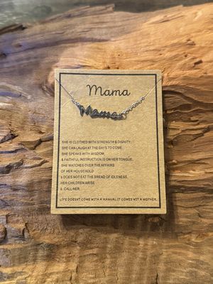 Mama Necklace
