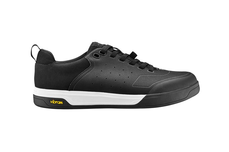 Shuttle Flat Lace Shoe