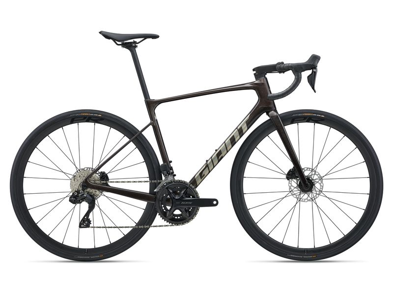 27 Defy Advanced 1