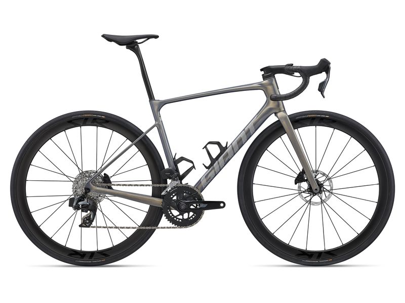 27 Defy Advanced Pro 1