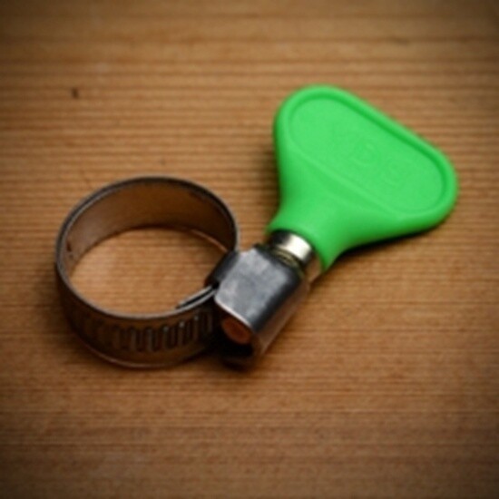 Hose Clamp Butterfly 3/4&quot; Green