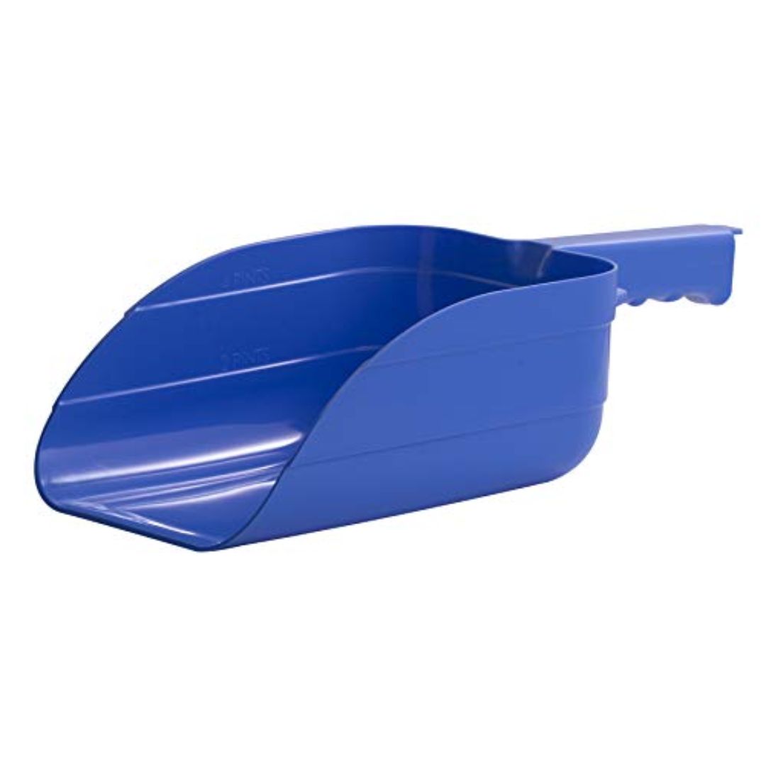 PLASTIC FEED SCOOP BERRY BLUE 5PT