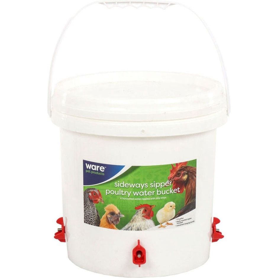 SIDEWAYS SIPPER POULTRY WATER BUCKET 2.5GAL