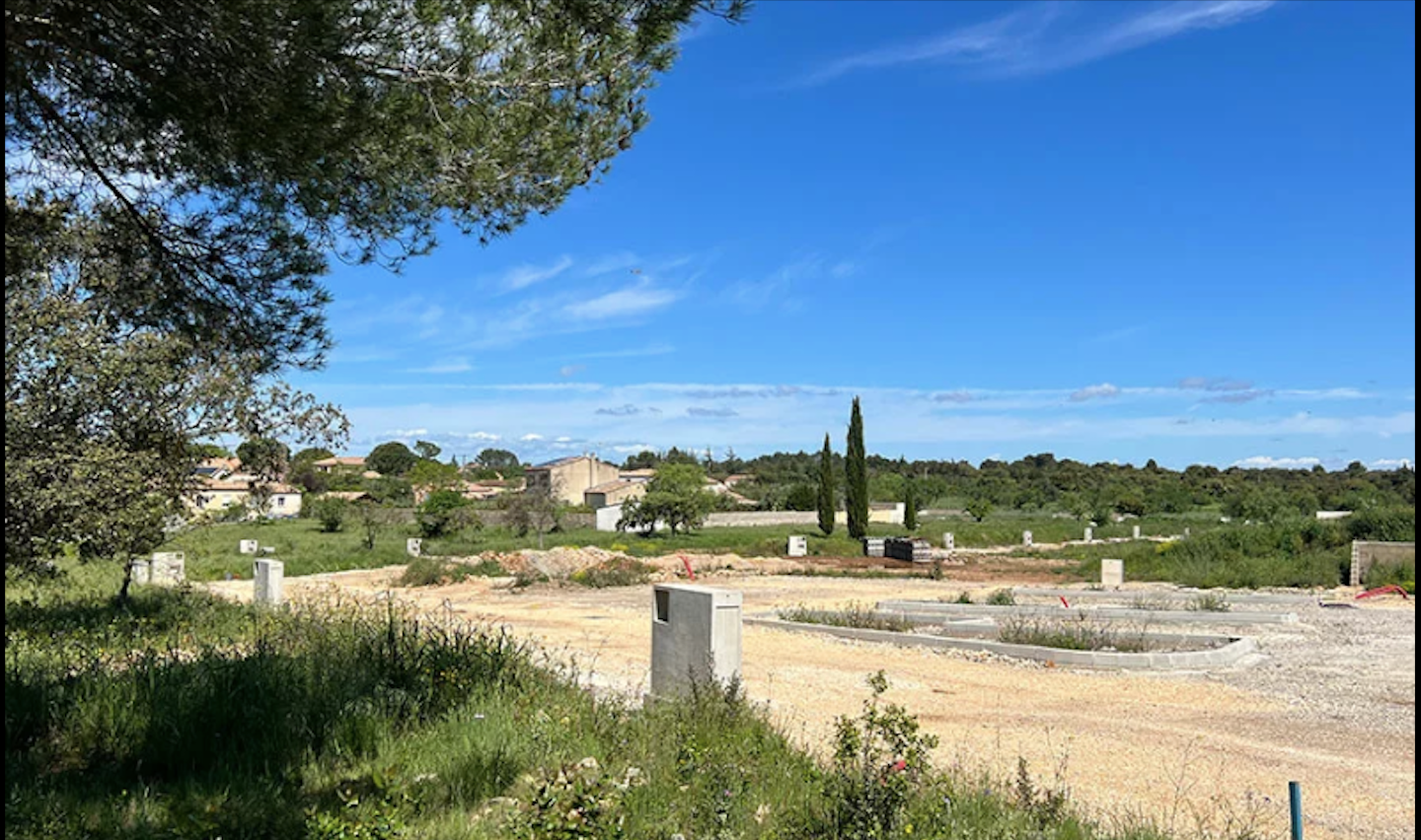 Terrain à bâtir : Poulx 300m²
