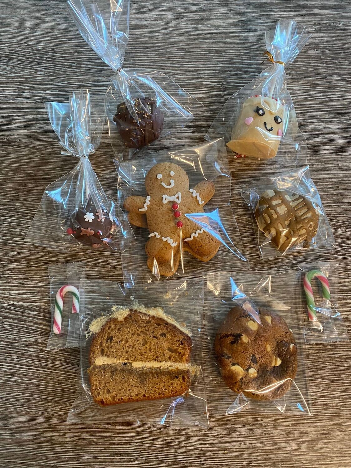 Gingerbread treat box