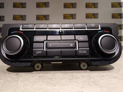 Mando climatizador Volkswagen Golf VI 2009 Ref. 5K0907044DT