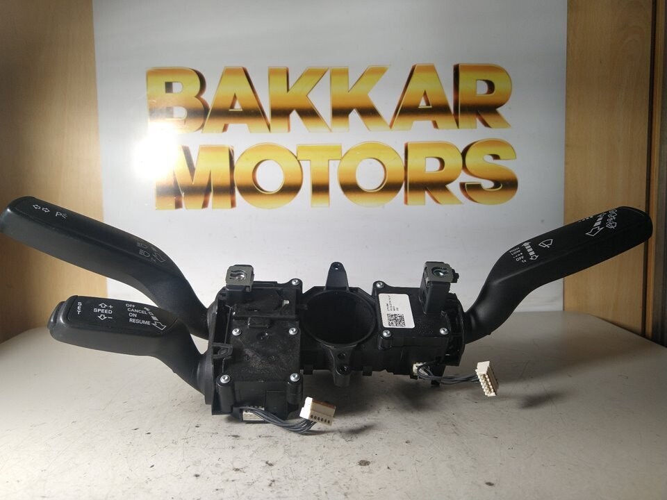 Mando multifunción Audi Q3 Ref. 8X0953501D
