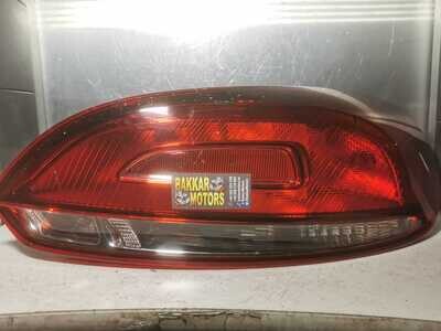 Piloto Trasero Derecho Volkswagen Ref. 1K8945096M