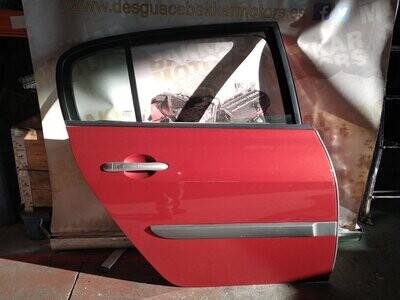 Puerta Trasera derecha  Renault Megane II 2006