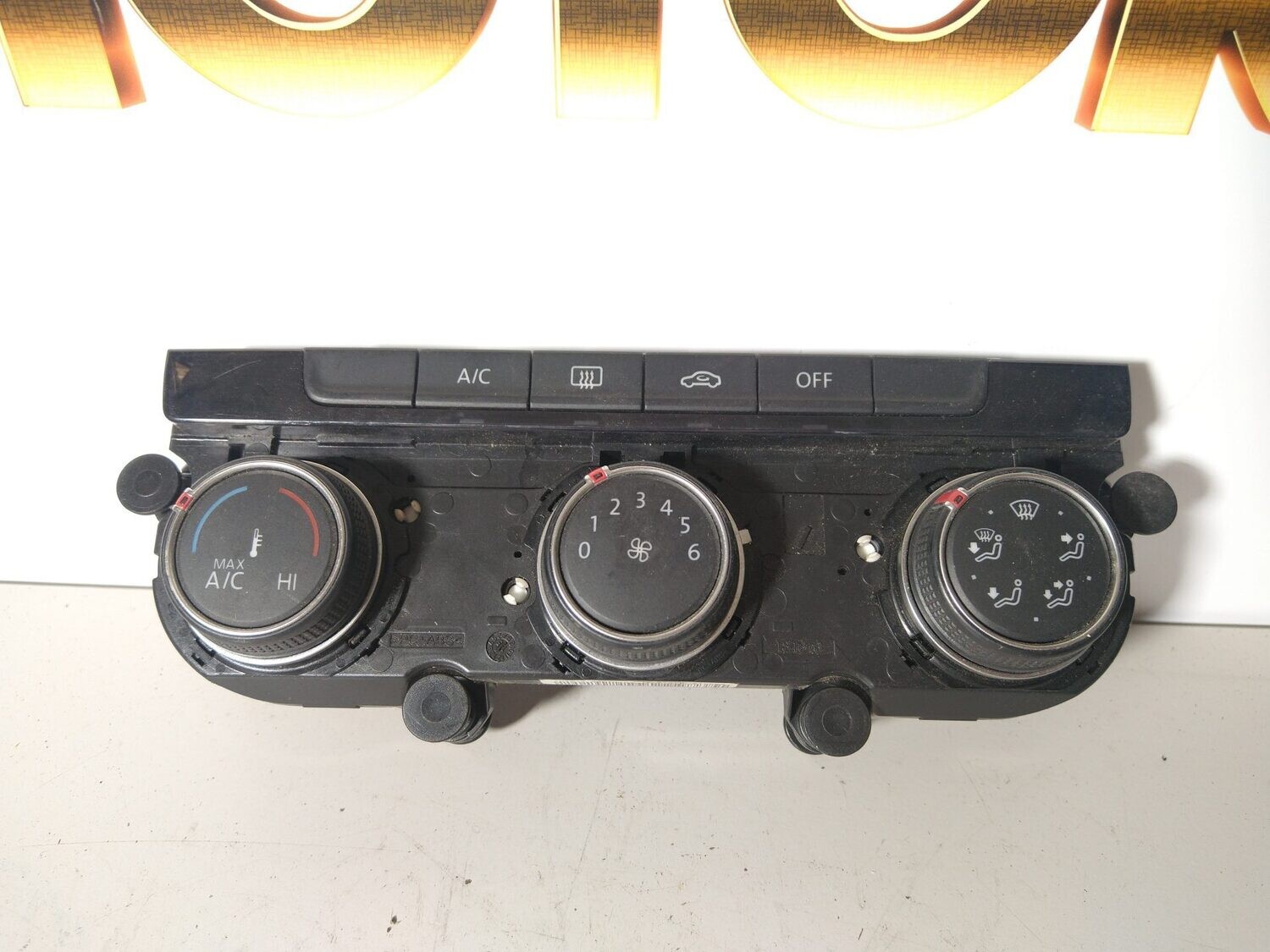 Mando climatizador Volkswagen Golf VII 2012 Ref. 5G0907426T