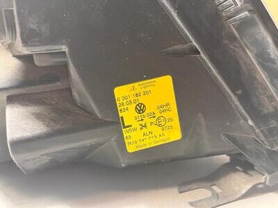 Faro Izquierdo Volkswagen Sharan Ref. 0301182201