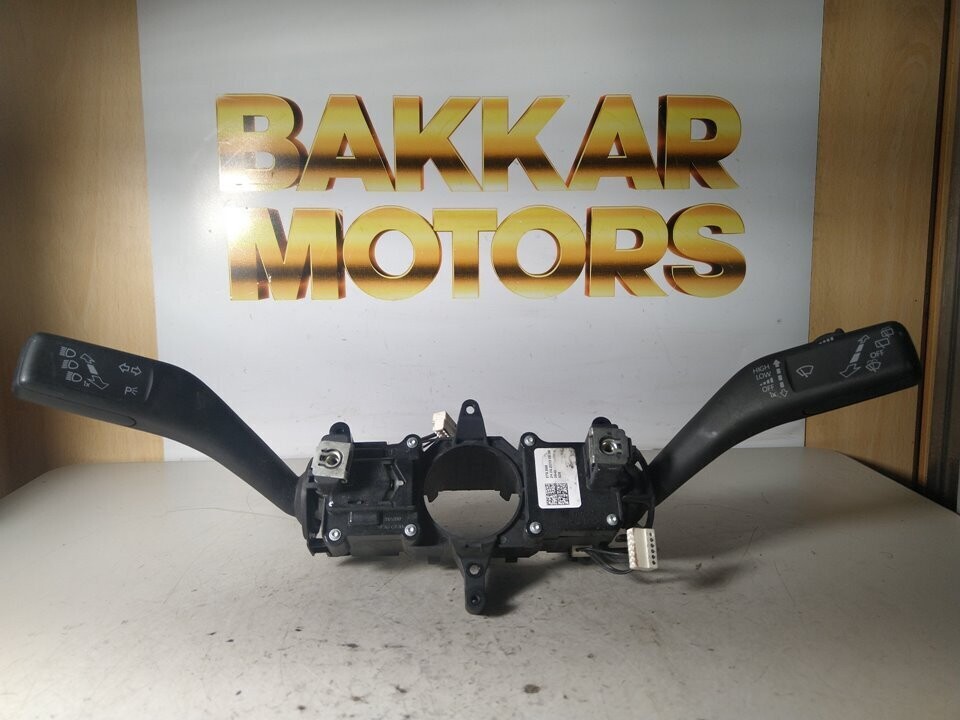 Mando intermitente Seat Leon Ref. 5K0953521BM