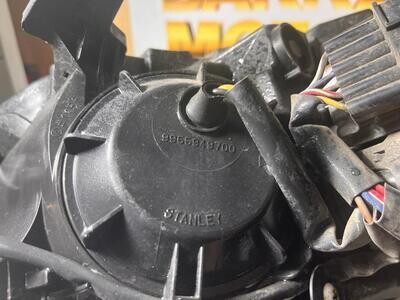 Faro derecho Mitsubishi Asx 2009 Ref. 9955949700