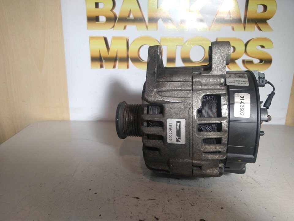 Alternador Renault trafic 1.6 ref: LRA03036