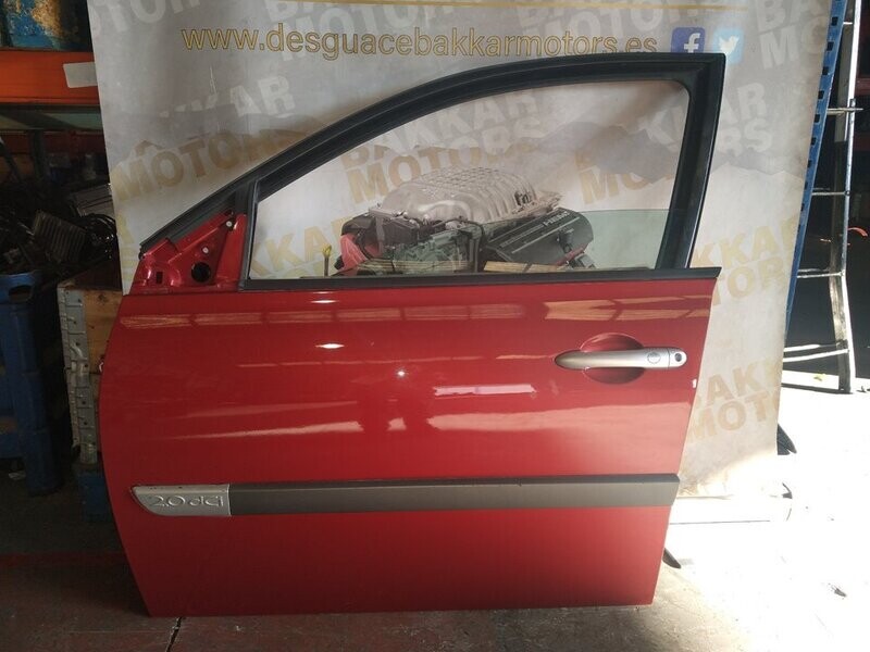 Puerta delantera izquierda Renault Megane II Clasic 2006