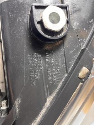 Faro Derecho Volkswagen Scirocco Ref. SK3402