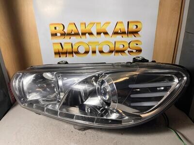 Faro Derecho Volkswagen Scirocco Ref. SK3402