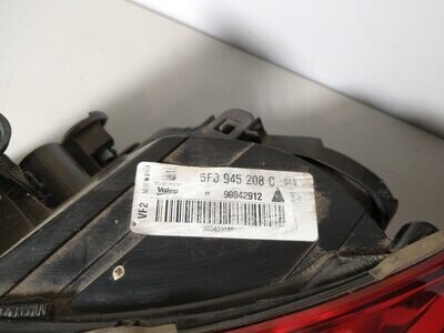 Piloto Trasero Derecho Seat Leon 2020 Ref. 5F0945208C (VENDIDO)