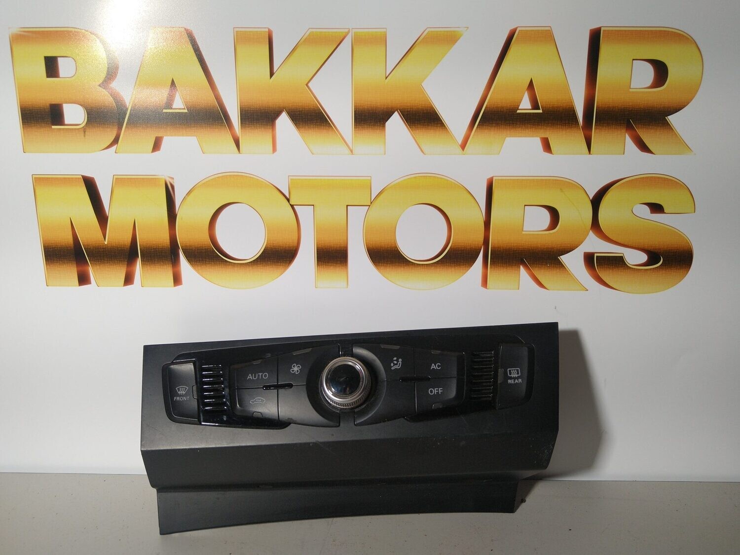 Mando climatizador Audi A4 2011 Ref. 8K1820043AA