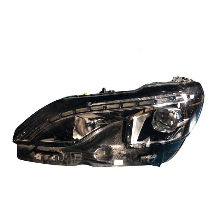 Faro izquierdo Peugeot 3008 ref 9810478580