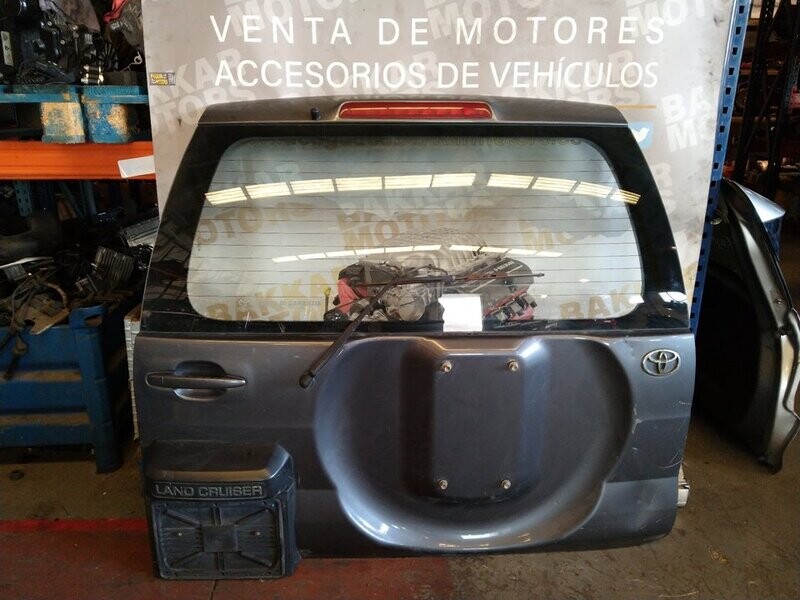 Portón Trasero Land Cruiser 2007