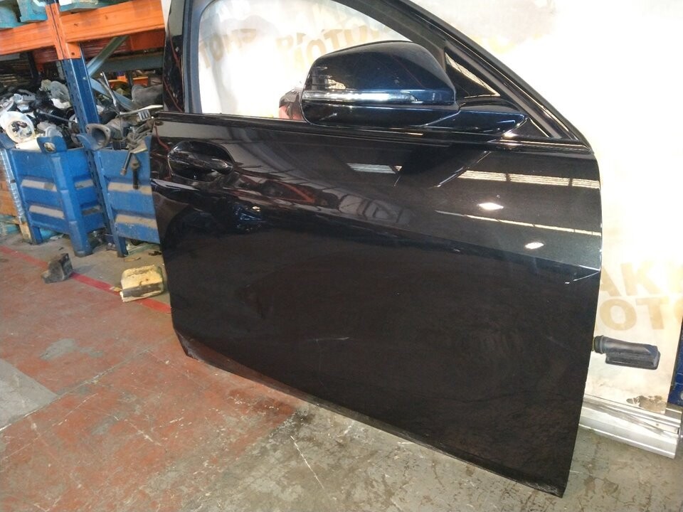Puerta delantera derecha BMW Serie 1 Lim. (F40) 2020