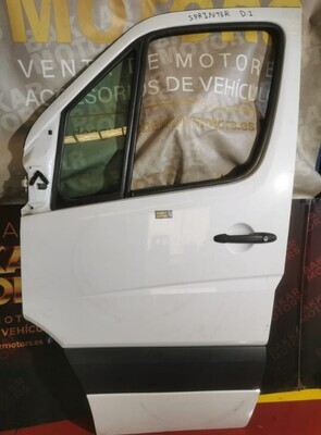 Puerta delantera izquierda Mercedes Sprinter 2017
