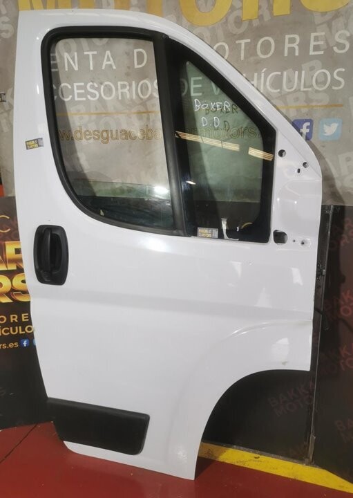 Puerta delantera derecha Peugeot Boxer Furgon G. Volumen L3H3 2003