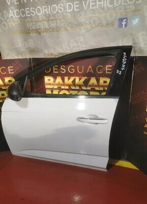 Puerta delantera izquierda Renault Megane IV Grandtour GT-line 2018