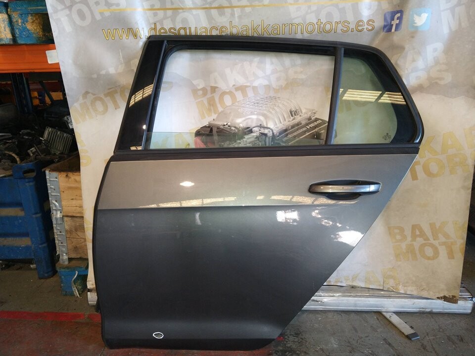 Puerta trasera izquierda Volkswagen Golf VII  Lim.  (5G1) 2013