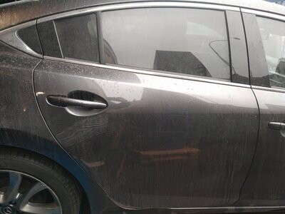 Puerta trasera derecha Mazda 6 lim. (GH) 2018