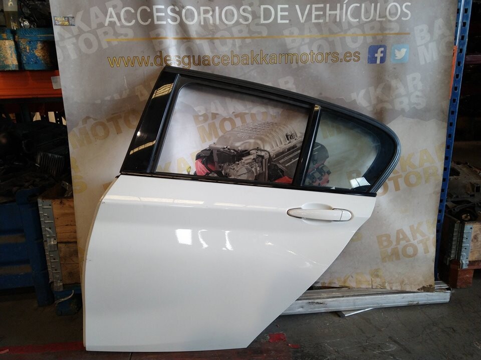 Puerta Trasera izquierda BMW S.1 2015