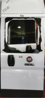 Portón Trasero derecho Fiat Ducato (caja cerrada) 2019
