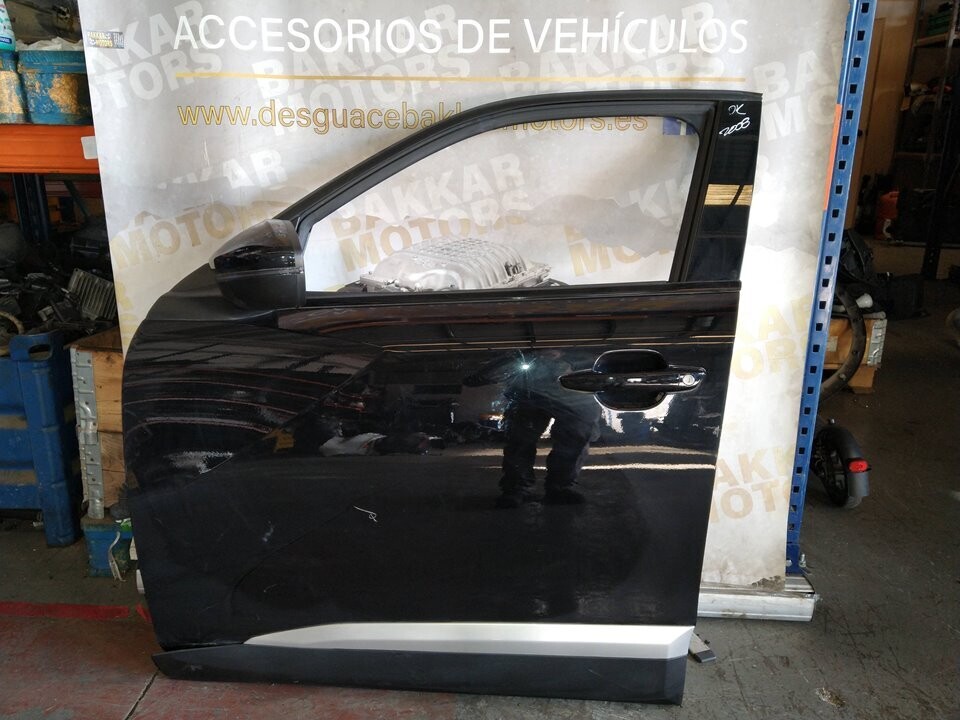 Puerta delantera izquierda Peugeot 2008 2019