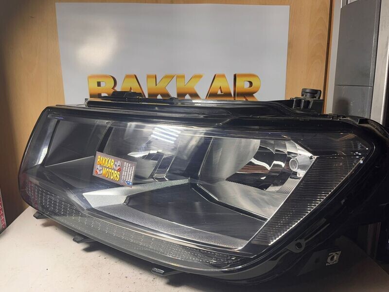 Faro Izquierdo Volkswagen Tiguan Ref. 5NB941005B