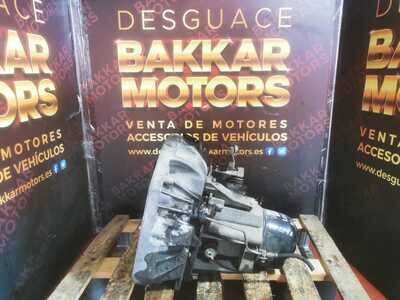 Caja de cambios manual 5 velocidades Dacia Sandero 1.5 86cv 2011 Ref. JRQK9GF